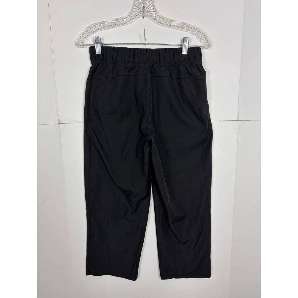 Lululemon Next Move Crop 23 Black Swift Ultra Light Relaxed Fit Pants Size 6